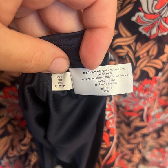 Lane Bryant Pin-Tuck Crew-Neck Blouse Plus Size 20 Pink Coral Floral - Picture 7 of 10